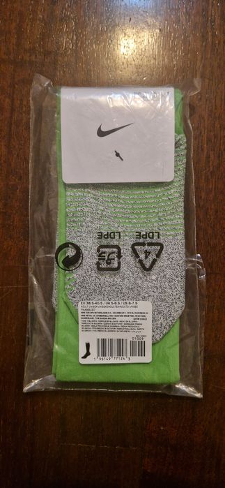 Meias Desportivas Nike – Verdes (38,5 a 40,5)