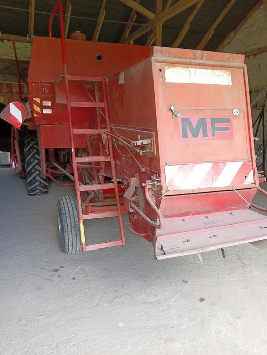 Kombajn    MF 240