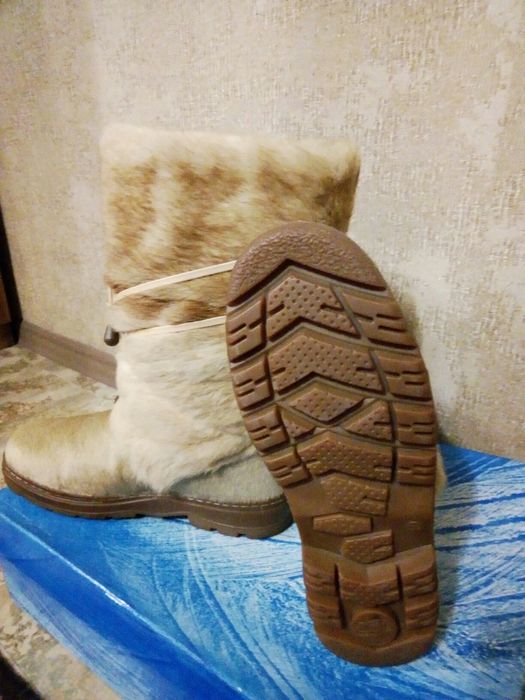 Унти з натурального меха.