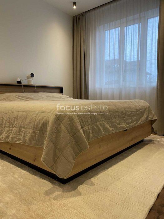 Без комісіЇ. Чайка. Продаж будинку з дизайнерським ремонтом.