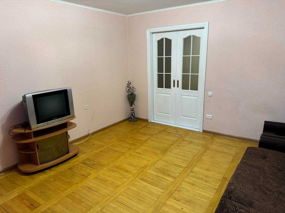 Продам 2 кімнатну квартиру на Пирогова 6945