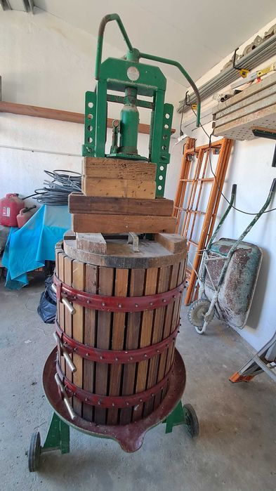 Prensa de vinho / mel hidráulica de 10 Ton - Usada em excelente Estado