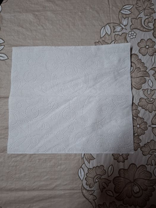 Бумажные полотенца Диво и Кохавынка.