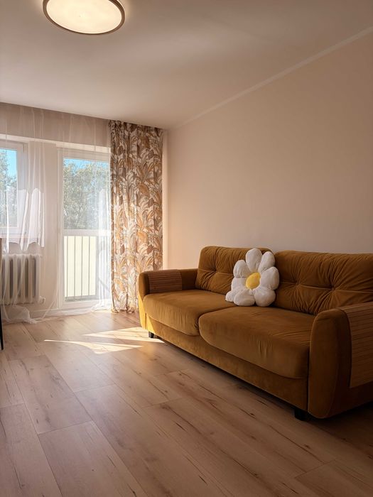 | Pokój na żoliborzu | 19,4m2 | Idealny dla studentki | własny balkon | blisko centrum |