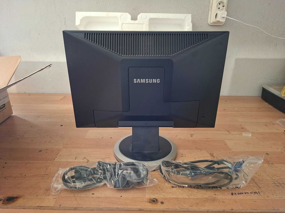 Monitor Samsung SyncMaster 940NW511179479340830721