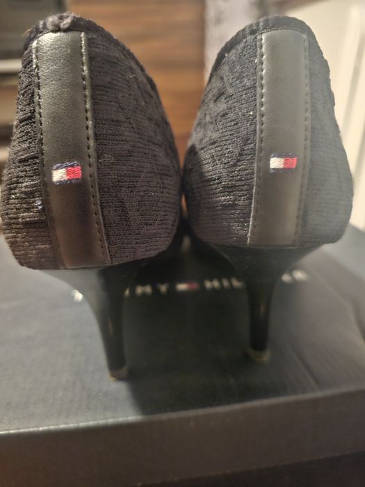 Szpilki Tommy Hilfiger rozmiar 41.