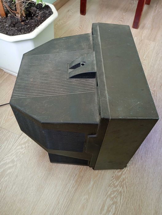 продам телевизор Akira CT14 TA9N