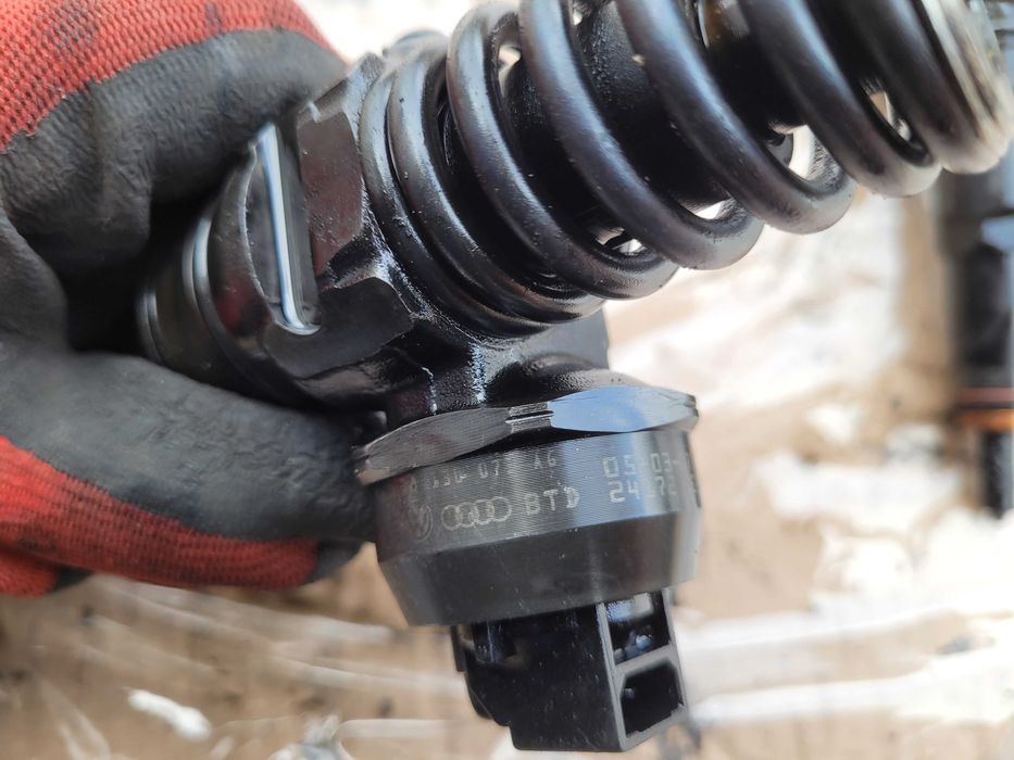 Pompowtrysk 1.9tdi 105km Golf V Audi a3 8p Passat b6 Touran Leon 2 BXE