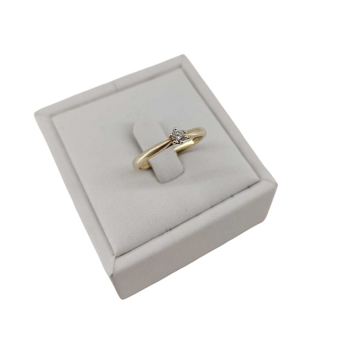 Złoty Pierścionek z DIAMENTEM 0,10CT P.585 W: 1,63g