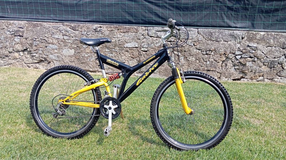 Bicicleta btt suspensão total roda 26