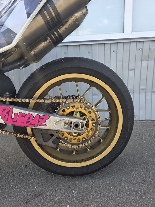 Suzuki RMZ450 supermoto