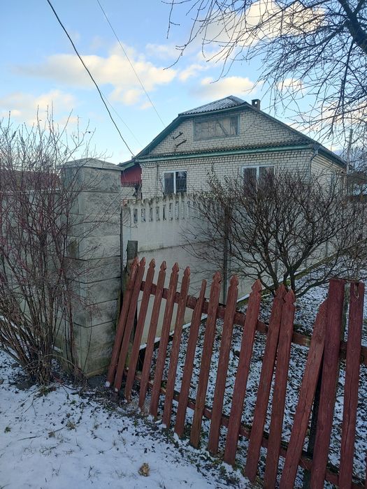 Будинок з усіма зручностями та приватним озером