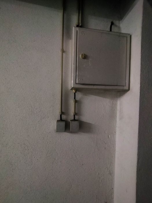 Garagem box, parqueamento, arrecadação, armazém, storage, luz