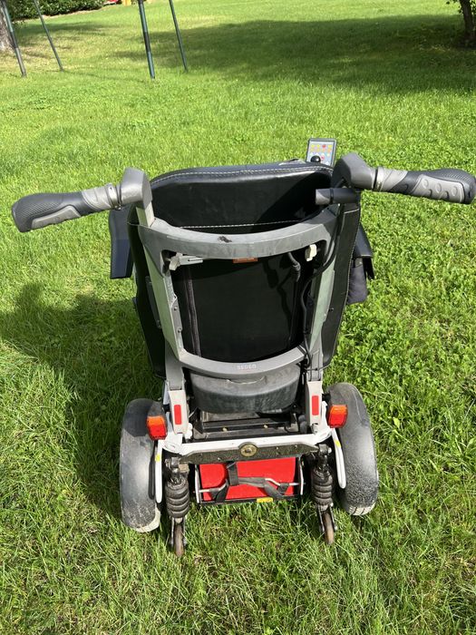 Wozek inwalidzli elektryczny