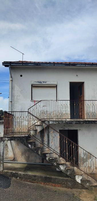 Moradia M3/Remodelação!