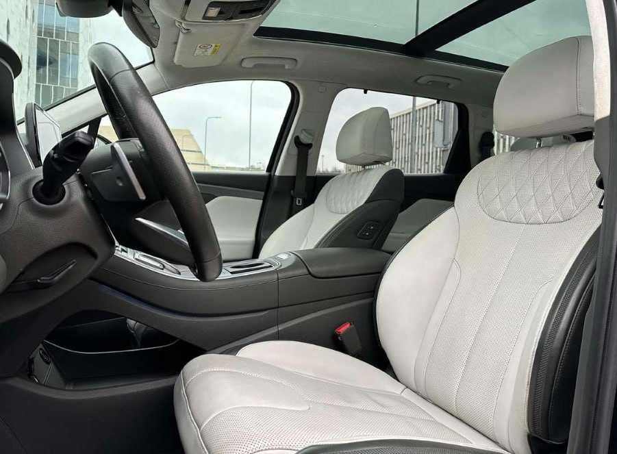 Продам Hyundai Santa Fe 2021 року