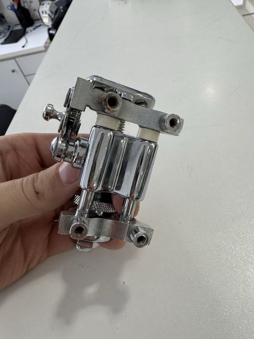 Odery кріплення на бас барабан