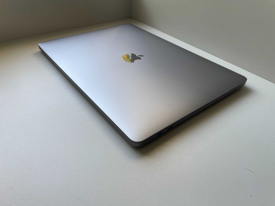 Macbook Pro 13 2020 16 ram 512 ssd touchbar Цена 550$