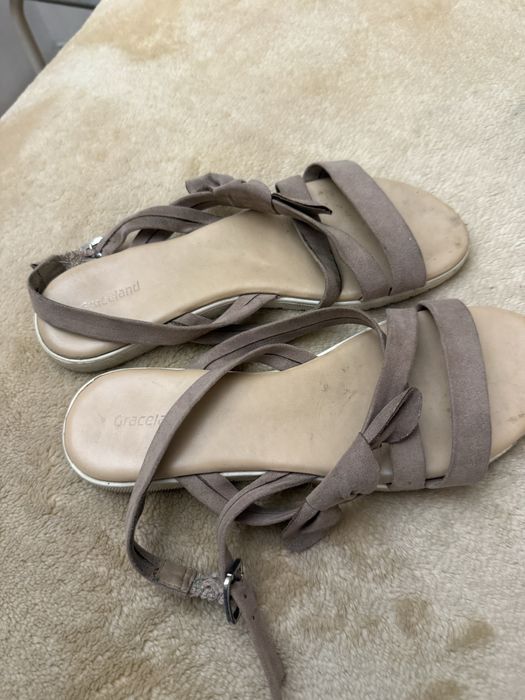 Sandałki w kolorze nude , rozmiar 38