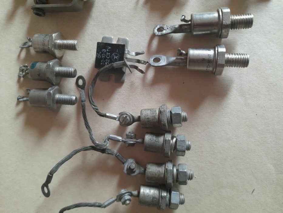 Тиристоры,симисторы ,диоды