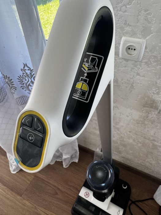 РУЧНИЙ МИЮЧИЙ ПИЛОСОС KARCHER FCV 3