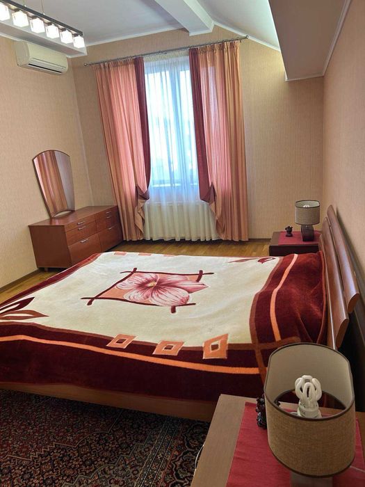 Продам ВЕЛИКОЛЕПНЫЙ Дом на Павловом Поле,23 августа(код 5427)