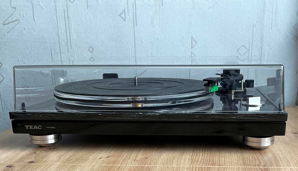 Gramofon japoński TEAC TN-550