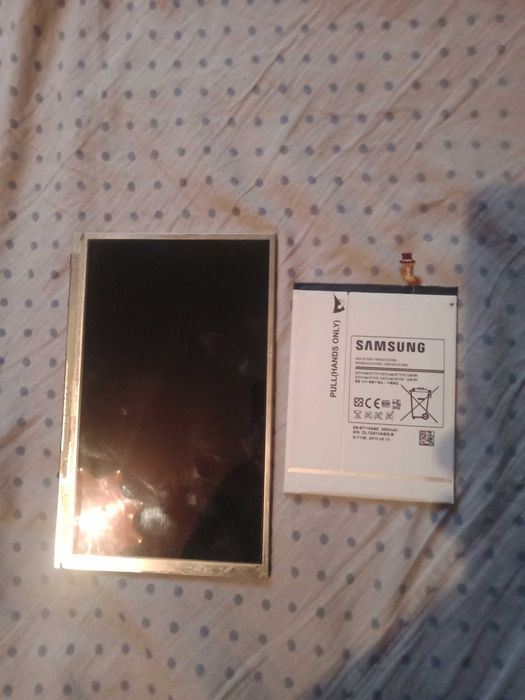 Аккомулятор и экран Samsung Galaxy Tab 3 Lite 7.0