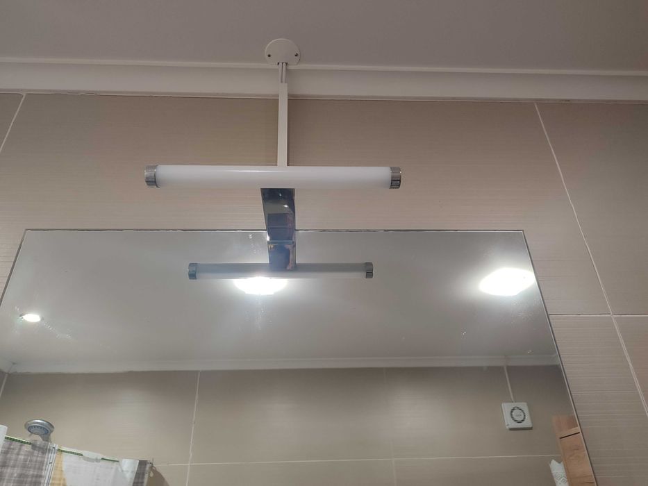 Espelho de Casa de Banho com iluminação