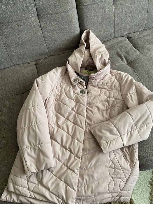 Продам куртку весна