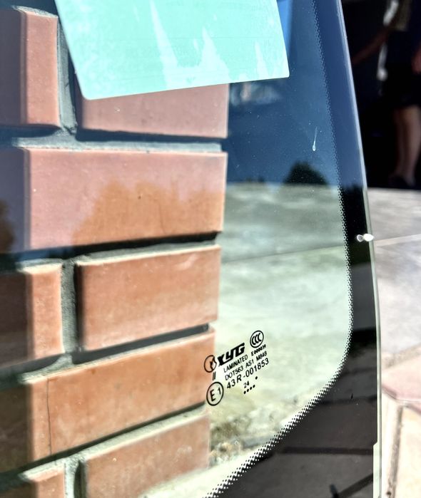 Автоскло Лобове Mercedes GLC Мерседес Лобовое GLE GLK GLA Заднє Луцьк