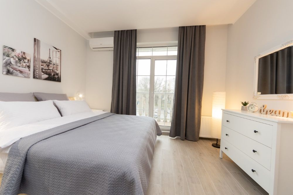 Дизайн-проект "ПАРИЖ У ВІКНІ". ЖК Британський Квартал. Подобова оренда