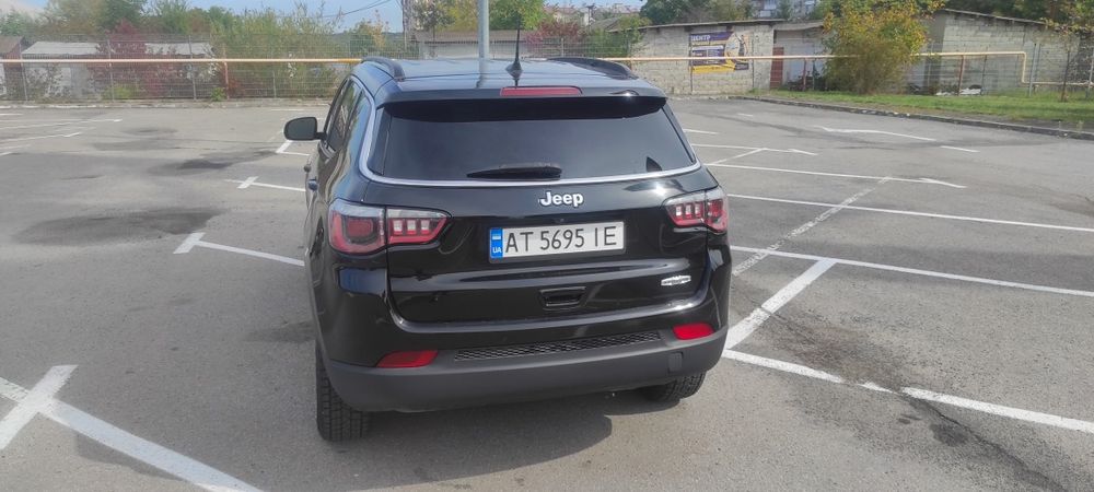 Продам jeep compas