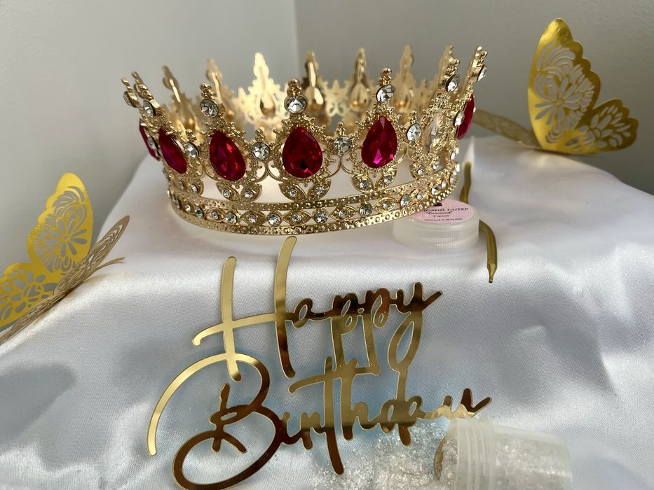 Корона на торт 12 см - 350 грн/ харчові блисківки /надпис/свічка