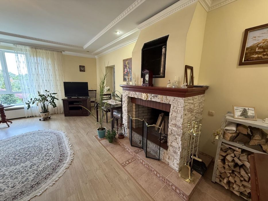 Продається будинок в Квасилові на 25 сотих землі