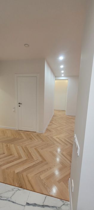 Продам 3 кім. квартиру в центрі біля метро Золоті Ворота
