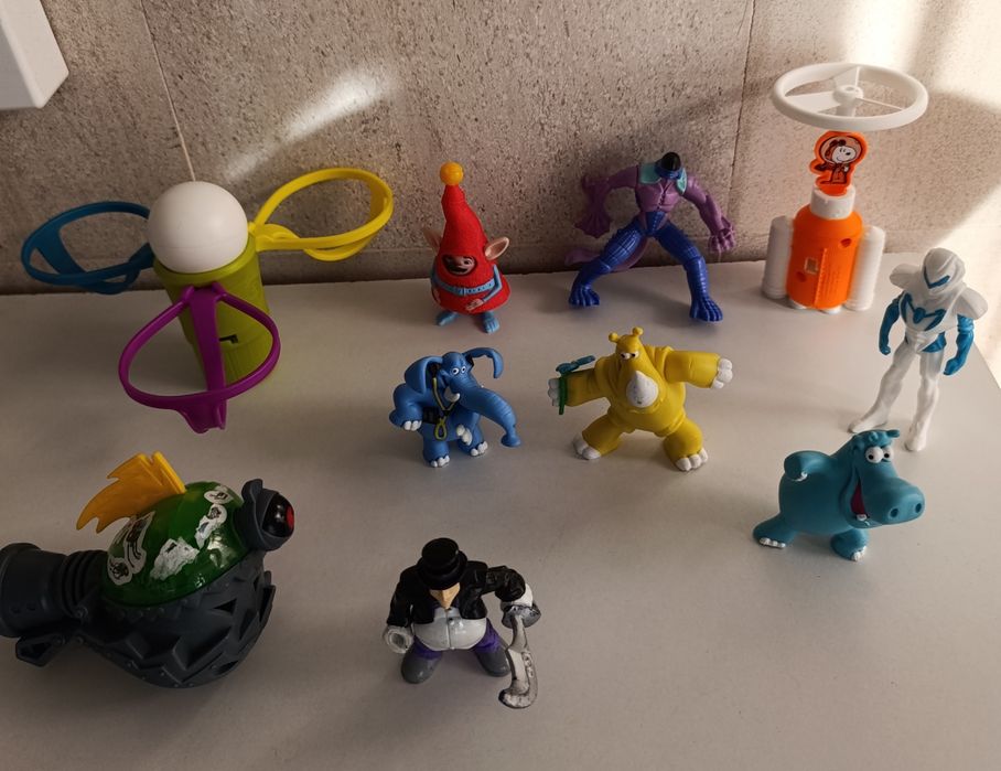 figures from various collections64553098936835122