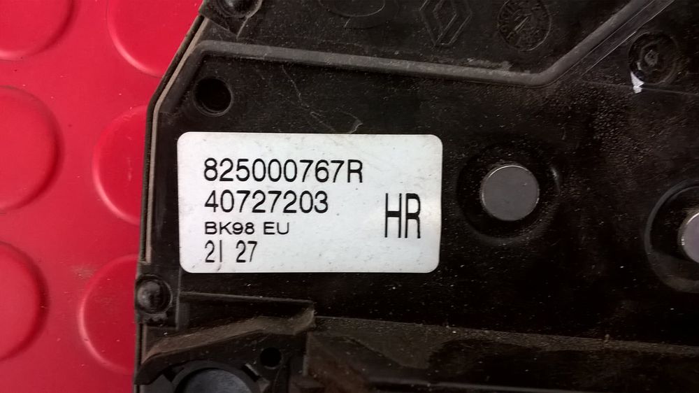 Fechadura / Fecho Porta Trás Direito 825000767R - RENAULT CLIO IV