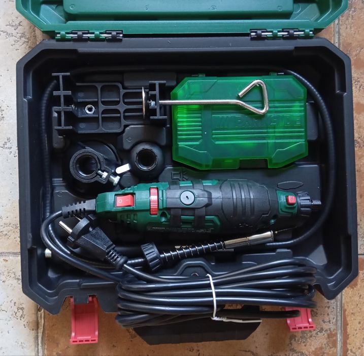 Perfuradora-lixadora de precisão Parkside