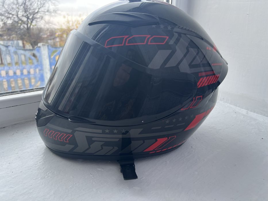 Продам шлем L52, в наличии 2 шт