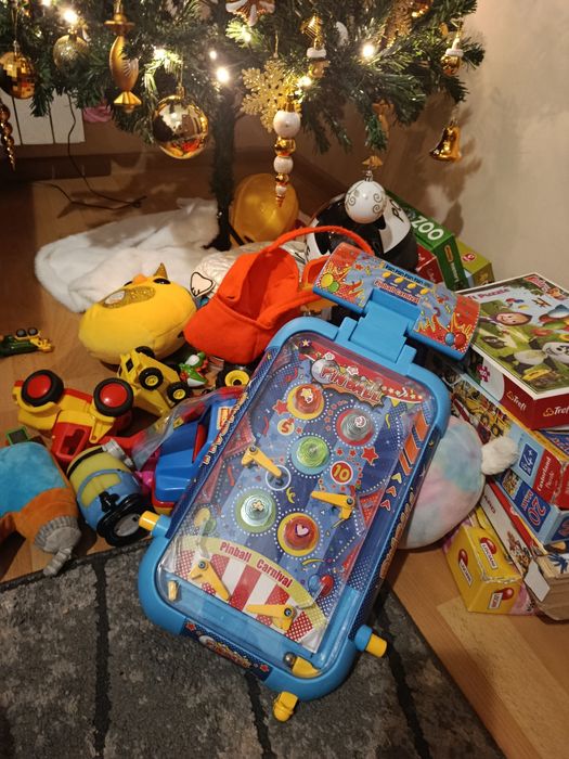 Zestaw zabawek dla dzieci