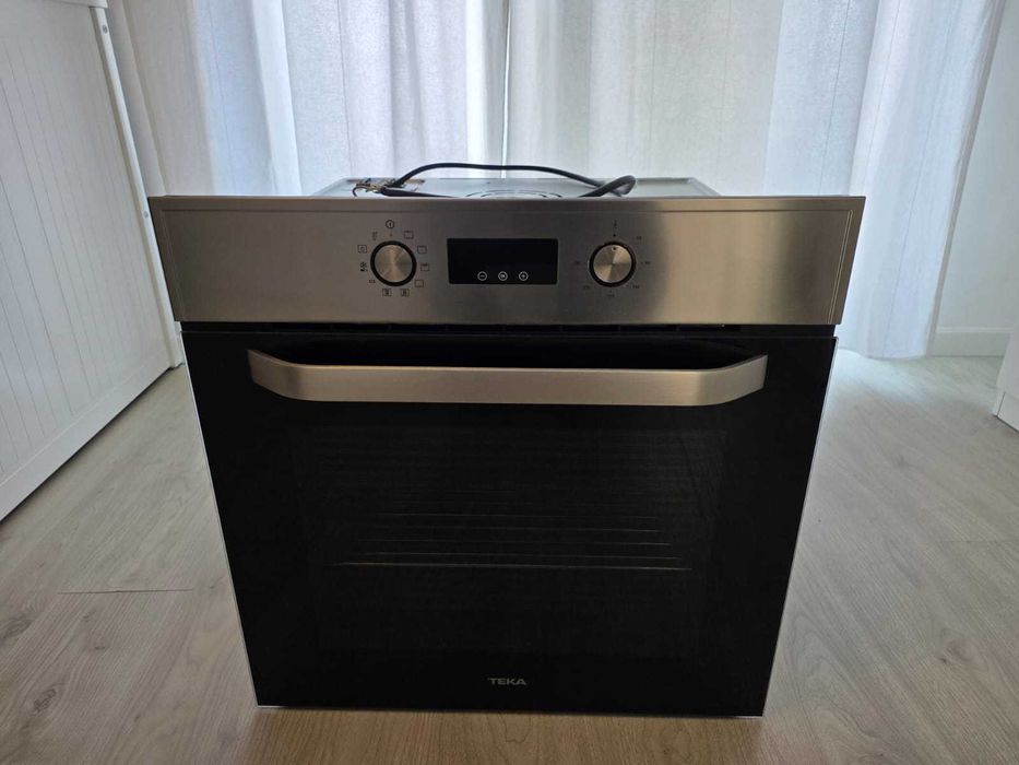 Forno TEKA ( praticamente novo)