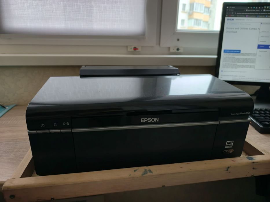 Printer Epson stylus t50 повністю справний, і обслужений.