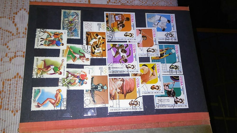 Продам марки!Альбомами.