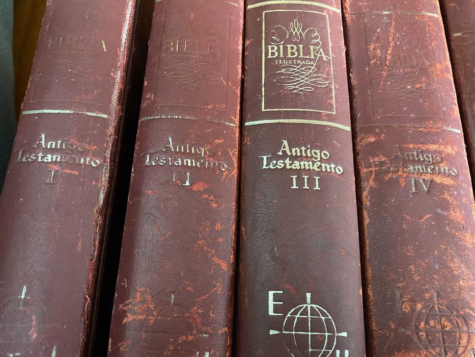 Bíblia Ilustrada(6 vols.)–Editorial Universus-Antigo e Novo Testamento