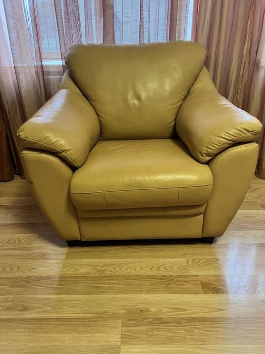 Кресло из экокожи.Крісло з екошкіри.
