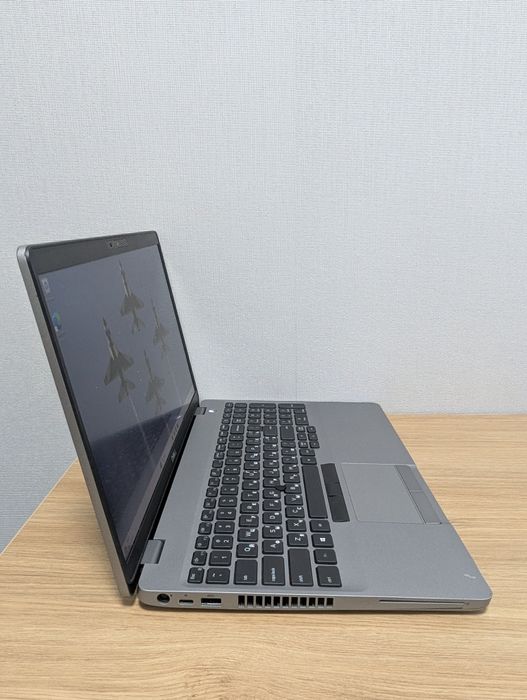 Dell latitude 5510/15,6 FHD IPS/i5 10310U/16GB/SSD512/UHD/подсветка