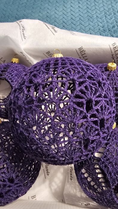 Ozdoby choinkowe Bombki robione na szydełku