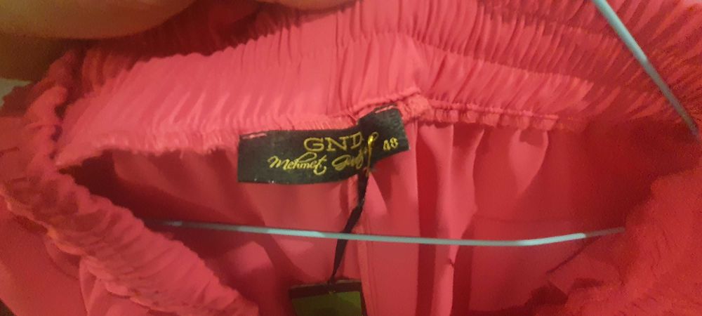 Дуже гарна брюки - юбка. На високий зріст, бедра 130 см. Брюки, юбка.