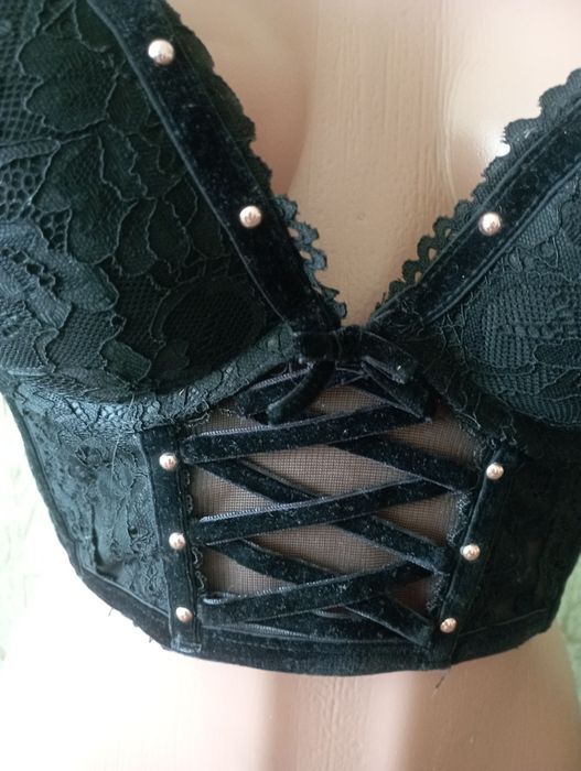 Бюстгальтер ліф .